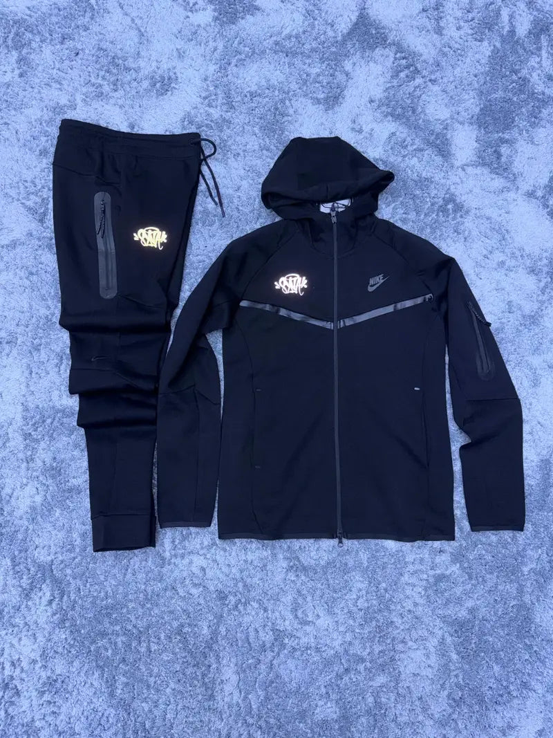 NIKE TECH FLEECE X SYNA “V2”