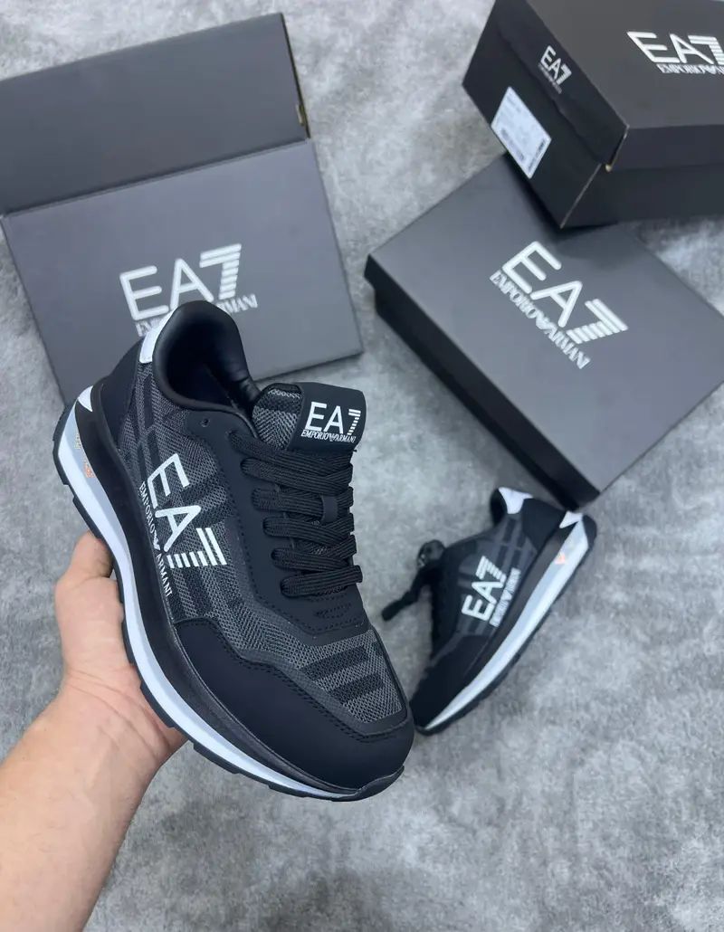 EMP ARM NEGRAS Y BLANCAS